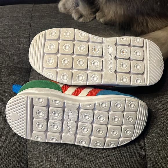 Adidas x Lego Kids Sneakers Size 10K - Picture 5 of 6